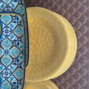 Bobby Flay Summertime Dinnerware